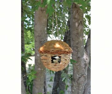 Songbird Essentials™ Hanging Grass Roosting Pocket Round